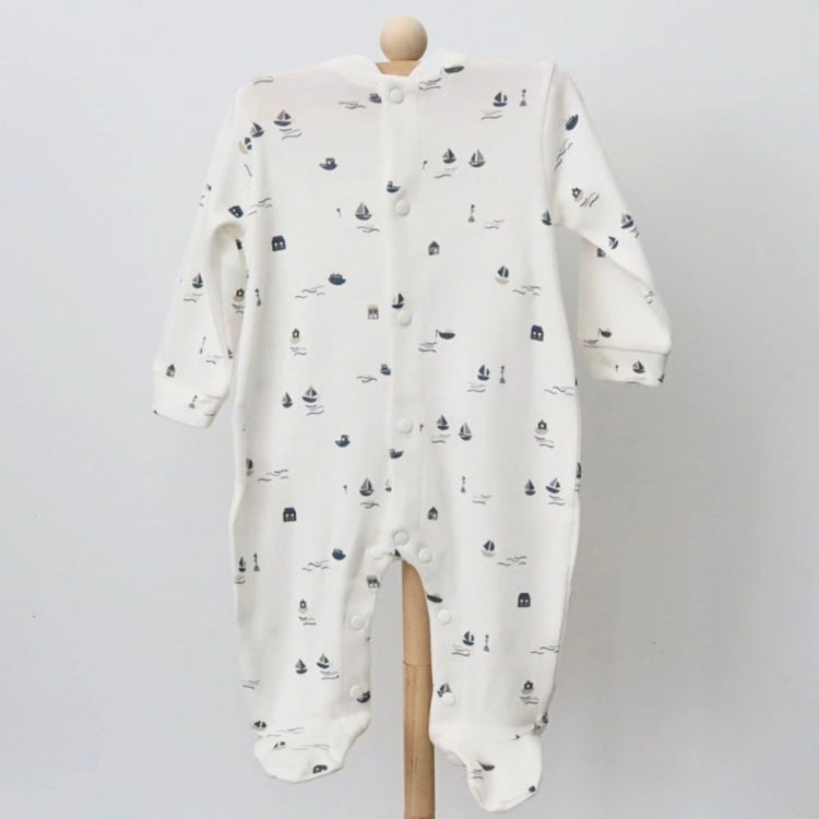 10-piece-sailboat-newborn-baby-boy-layette-gift-set