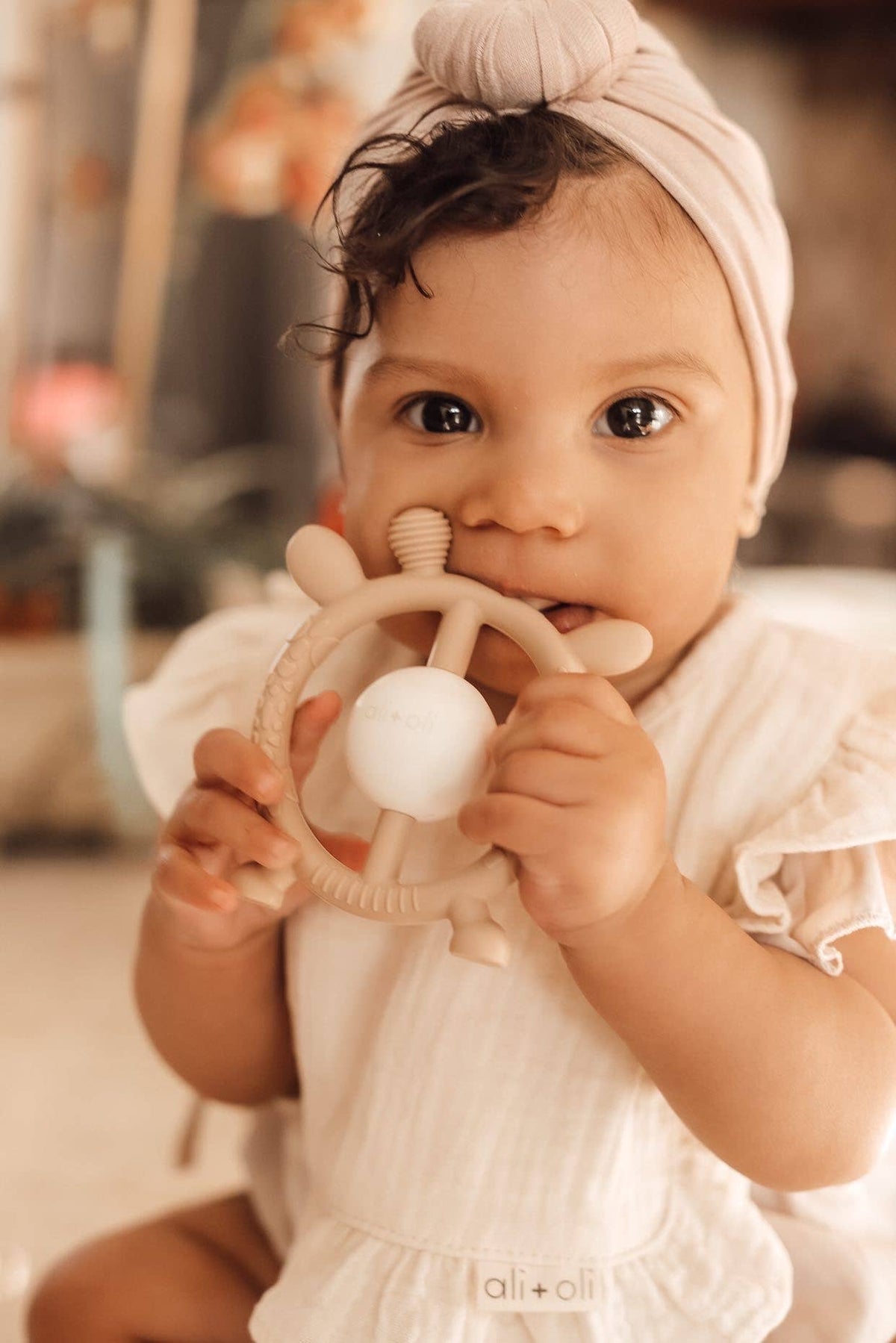 Muslin Ruffled Bibs Muslin Cotton Ruffle Baby Bib | Ivory Bib by Olive Sprout Kids