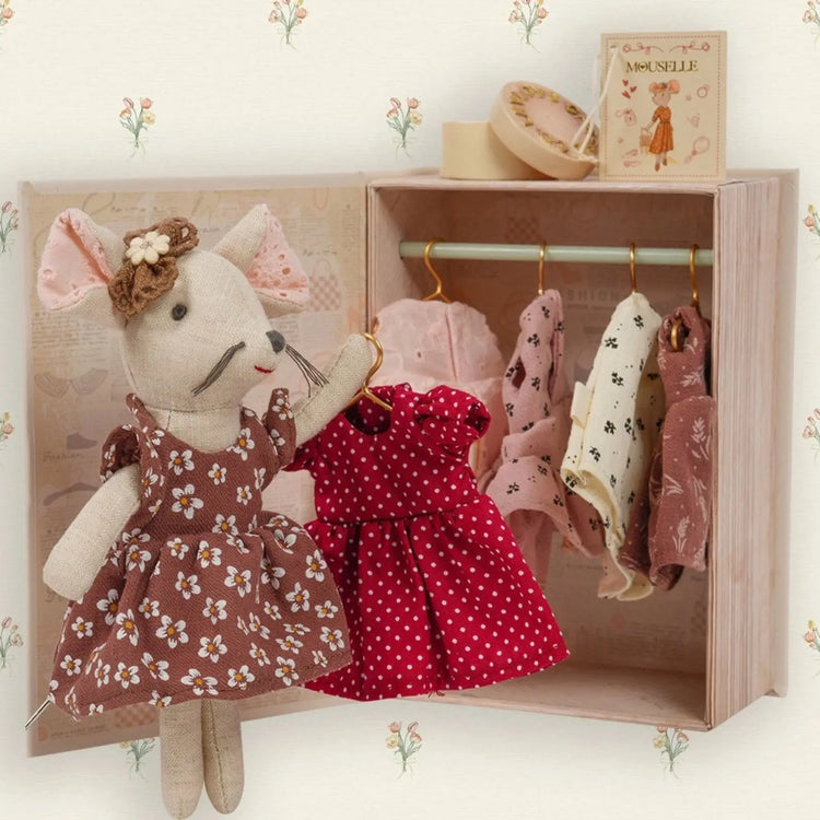 
                    
                      Mouselle Cotton Plush Mouse Toy | LEVLOVS
                    
                  