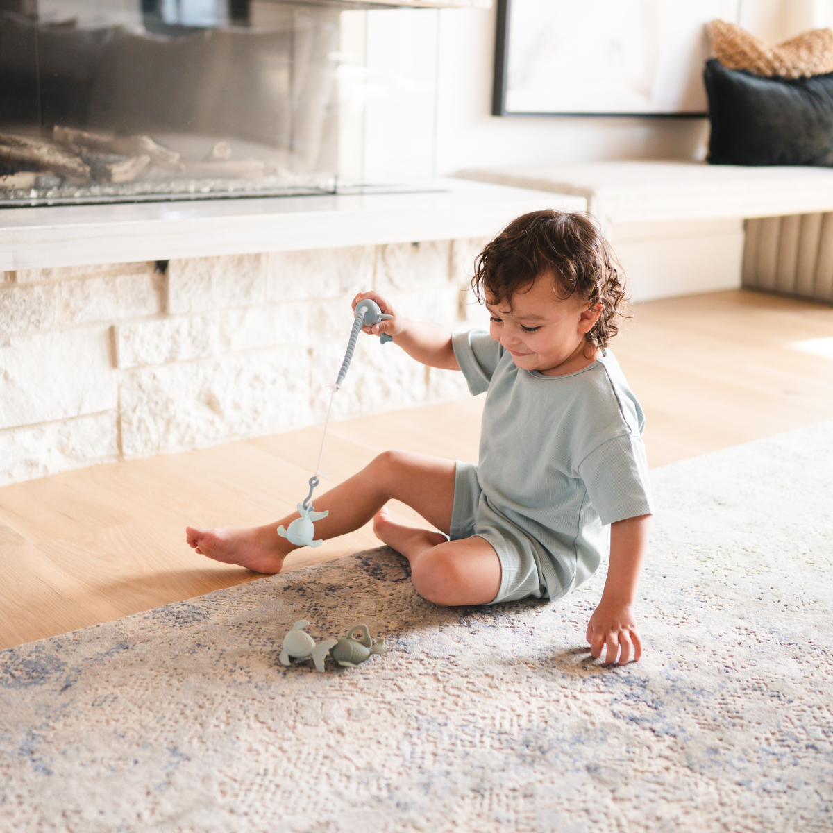 Silicone fishing play set toy – sustainable silicone design for playful learning.